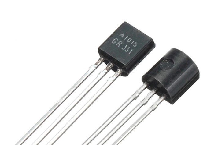 Persamaan Transistor A1015