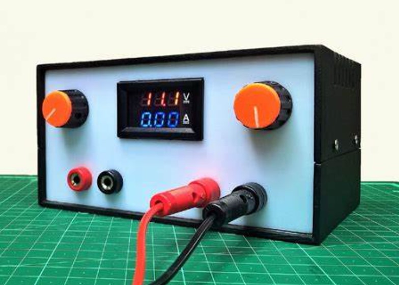 Skema Rangkaian Power Supply Variable